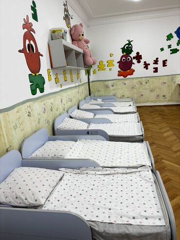 Oğlan və qız üçün, İşlənmiş, Çarpayı, Bazasız, Matras ilə, Siyirməsiz