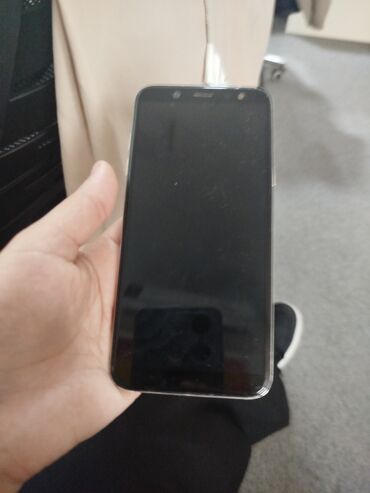 Tavalar: Samsung Galaxy A6, rəng - Qızılı