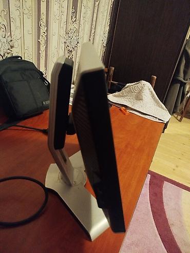manitor dell: Dell LCD monitor - Model: Dell UltraSharp seriyası (kvadrat formatlı — 5