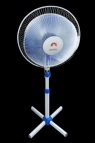 deepcool ice wind pro: Напольный вентилятор, работает тихо,в отличном состоянии. - Тип — 1