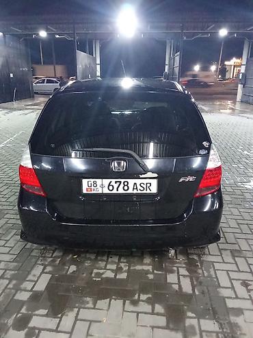 сидения на фит: Honda Fit: 2003 г., Автомат, Бензин, Хэтчбэк — 4
