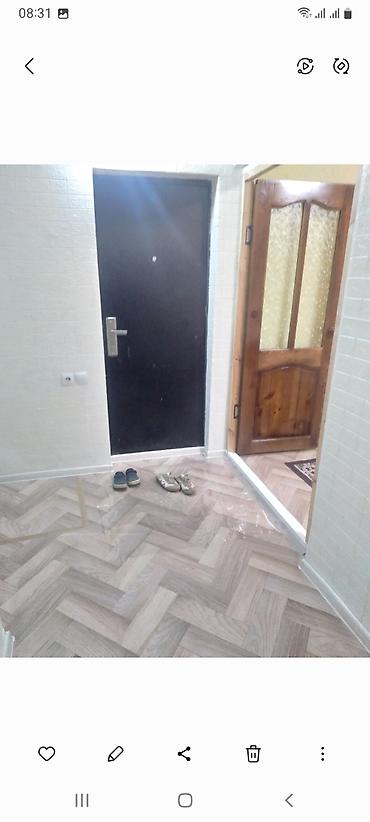 Долгосрочная аренда комнат: Сдаётся светлая меблированная комната с отдельной кухней. 1 ком в — 8