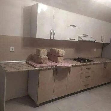 Sifarişlə mətbəx mebeli: Sifarişlə mətbəx dəsti, Özü çəkən petlələr, Mat laminat, Kredit yoxdur, Pulsuz çatdırılma — 8