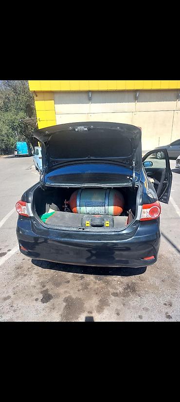 coroll: Toyota Corolla: 2011 г., 1.6 л, Автомат, Газ, Седан — 6