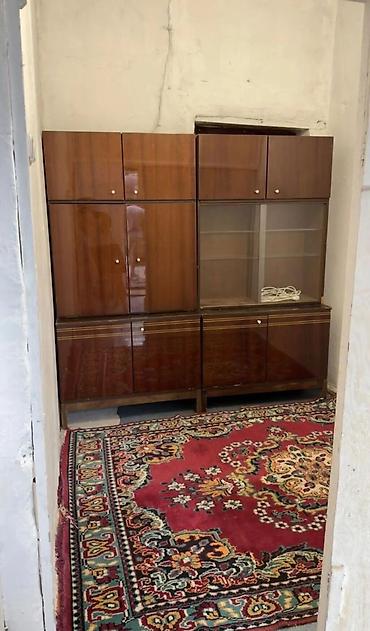 Үйлөрдү ижарага берүү: 40 м², 2 бөлмө, Шлагбаум, Жаныбарлары жок — 3