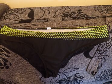 kupaći kostimi za punije lisca: 3XL (EU 46), Microfiber, Single-colored, color - Black
