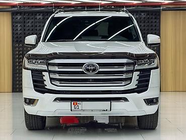 Toyota Land Cruiser: 2023 г., 3.5 л, Автомат, Бензин, Внедорожник