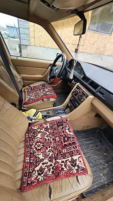 Mercedes-Benz: Mercedes-Benz W124: 1988 г., 2.3 л, Автомат, Бензин — 6