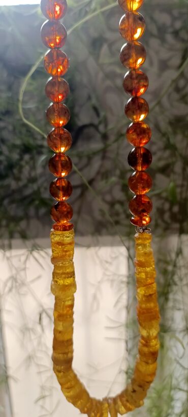 Zərgərlik dəstləri: Dəstə daxildir: Bilərzik, Boyunbağı, 60 g — 11