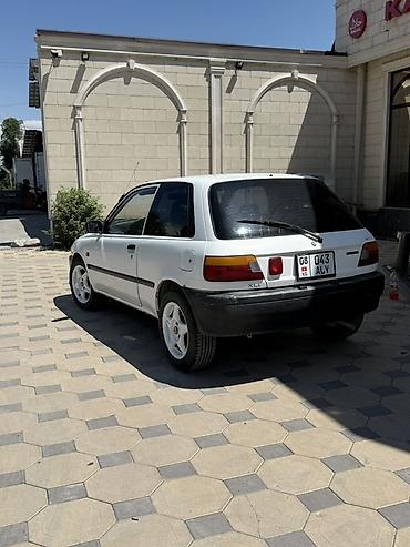 Продажа авто: Toyota Starlet: 1991 г., 1.3 л, Механика, Бензин, Хэтчбэк — 5