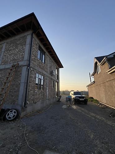 этажные дома: 4 комнаты, 130 м², 410 соток, Сокулук, Собственник — 3
