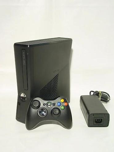elektronska: U ponudi je Xbox 360 konzola. Konzola je vrlo korektno očuvana, sa — 2