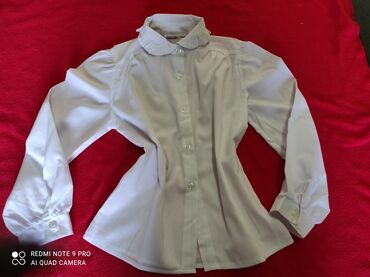 garderoba za devojčice: Bela kosulja za devojcice velicina 122, duzina 44, ramena 27, rukavi