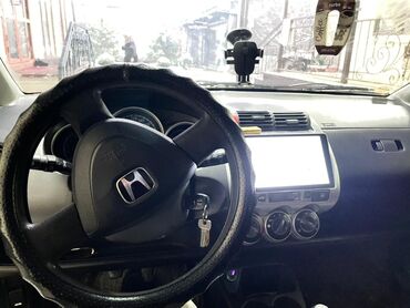 Honda: Honda Jazz: 2004 г., 1.5 л, Механика, Бензин, Хэтчбэк — 9