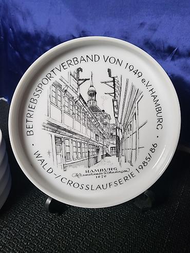 ormari: Kolekcija novih tanjira za na zid 1980 do 1988g.Uhlenhorst. Kolekcija — 8