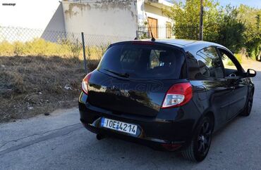 Οχήματα: Renault Clio: 1.2 l. | 2011 έ. 146400 km. Χάτσμπακ