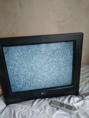 пульт для тв: Продаю телевизор LG в рабочем состоянии, диагональ 21' дюйм, в