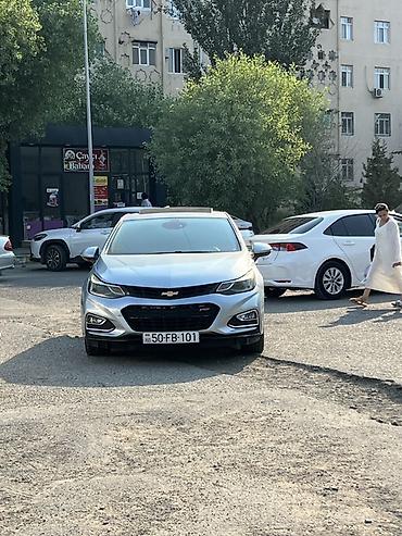 16 sadə: Chevrolet Cruze: 1.4 l | 2016 il 148000 km Sedan — 3