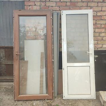 Пластиковые двери со стеклопакетом, 2 шт. В продаже две двери ПВХ