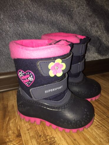 обувь рабочий: Продаю валенки размер 23-24.В отличном состоянии. Очень тёплые.Не