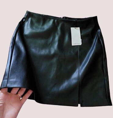 new yorker suknje: M (EU 38), Mini, bоја - Crna