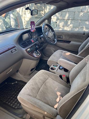 2107 2011: Honda Odyssey: 2000 г., 2.3 л, Автомат, Бензин, Минивэн — 8