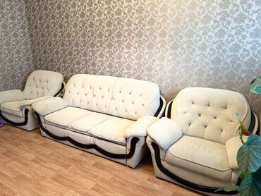 спальный гарнитур италия дерево: Бүктөмө диван, Колдонулган, Экилик, Vilyur