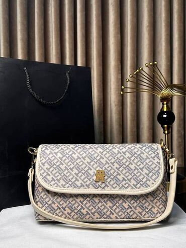 Torbe: Tasne 
pk na lalafo.rs — 3 Torbe: Tasne 
pk — 3