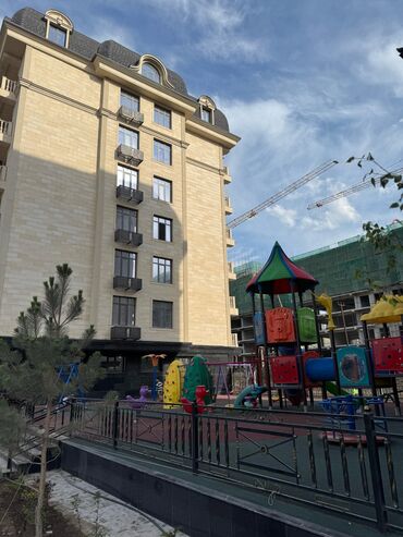 срочно продаётся 1 комнатная квартира в районе ошского рынка по улице кенсуйская: 2 комнаты, 83 м², Элитка, 7 этаж, Дизайнерский ремонт