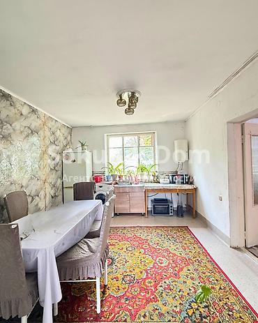 the level: 🏠Продается дом в с. Сокулук 🟡Комнаты: 4 🟡Участок: 14 соток — 8