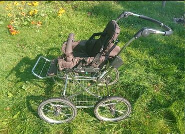 Araba-beşiklər: Çıxarıla bilən beşikli araba, Yaş: 30 ay — 16