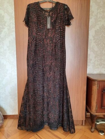 Ziyafət donları: Zərif ziyafətlik donlar dəsti 1) Nanə yaşılı uzun don - Üst hissəsi — 10