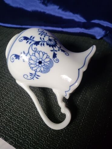 Čajnici: Nov,vintaz bokal za mleko,original cvibl mustra. Nov porcelanski na lalafo.rs — 8 Čajnici: Nov,vintaz bokal za mleko,original cvibl mustra. Nov porcelanski — 8