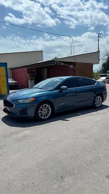bud e9: Ford Fusion: 2018 г., 2 л, Автомат, Гибрид, Седан — 5