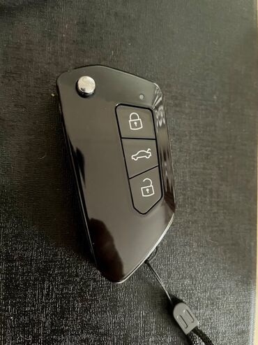 Avtomobil alışı: Avtomobil 2011 ci il buraxılışıdır, 2012 alış.Servis maşınıdır 2020 — 7