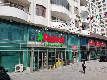 Uzunmüddətli kirayə mənzillər: ⚜️2 otaqlı yeni tikili mənzil kirayə verilir. ⚜️Tibb Universitetindən — 4