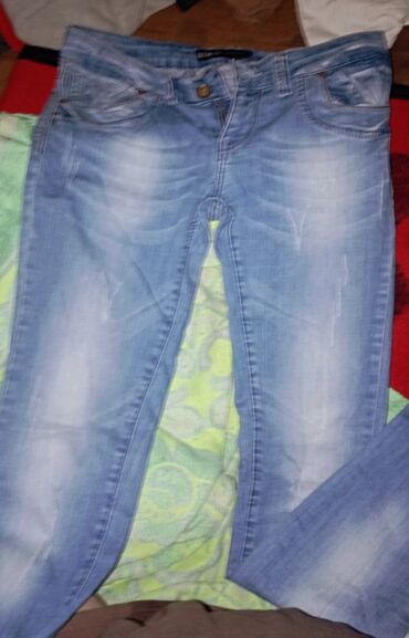 lanene pantalone zenske prodaja: 31, Jeans, Regular rise, Ripped