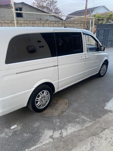 Mercedes-Benz: Mercedes-Benz Vito, ağ rəng, 7/8 yerlik miniven. Əsas xüsusiyyətlər — 4