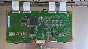 Aksesoari za TV i video: Thomson 32LB040S5 u delovima AV Main board 21483090 EFC031E IFC130 — 10