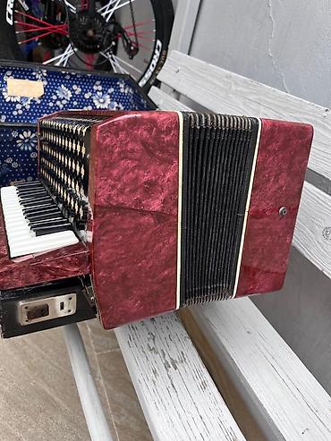 qarmon satışı: Akustik Akkordeon, İşlənmiş — 4