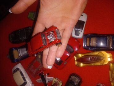 Figurice i makete: Autici ima raznih Dogovor na lalafo.rs — 4 Figurice i makete: Autici ima raznih Dogovor — 4