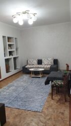 продаю 2х команатную квартиру в 7 мкр: 2 бөлмө, 58 кв. м, 106-серия, 7 кабат, Евроремонт