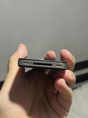 iphone 17: IPhone 4S, 16 GB, Qara — 6