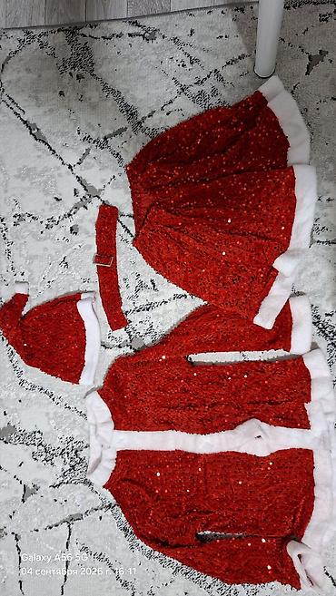 пряжки: Новогодний костюм «Снегурочка/Санта» для девочки с пайетками. На — 1