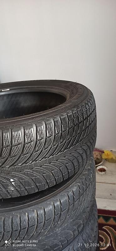 диски на 19: Шины 265 / 50 / R 19, Зима, Б/у, Комплект, Внедорожные (АТ/МТ), Michelin — 2