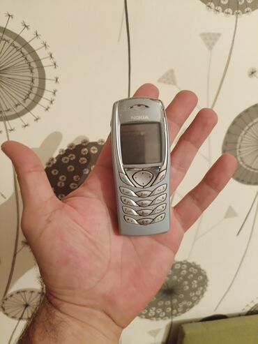 işlənmiş telfonlar: Nokia 1, 2 ГБ, цвет - Серый, Кнопочный