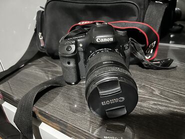 canon adapter: Canon EOS 7D əla vəziyyətdə Linza: EFS 18- 135 mm Sumka, batareyka