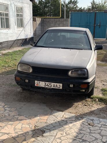 голф тройка: Volkswagen Golf: 1992 г., 1.6 л, Механика, Бензин