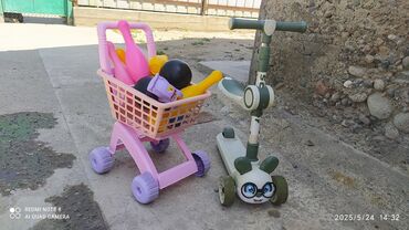 бу детские игрушки: Детский самокат, Трёхколёсный, Б/у