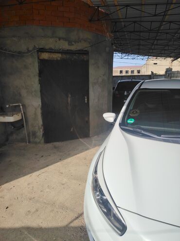 Boşqablar: Kia Ceed: 1.6 l | 2015 il Hetçbek